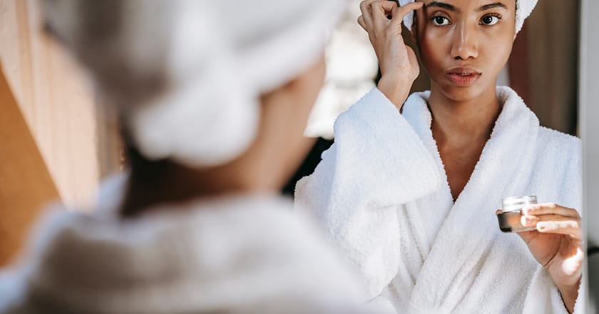 What Is Microneedling And How Does It Work?