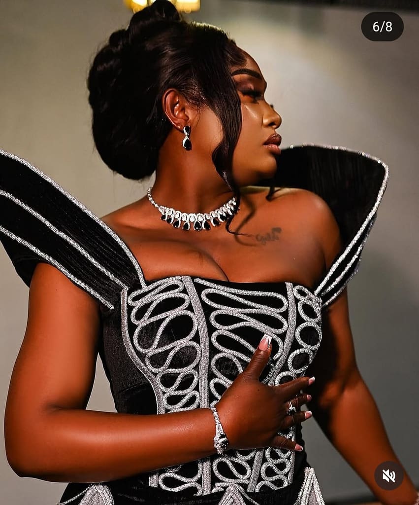  LizzyGold Onuwaje birthday